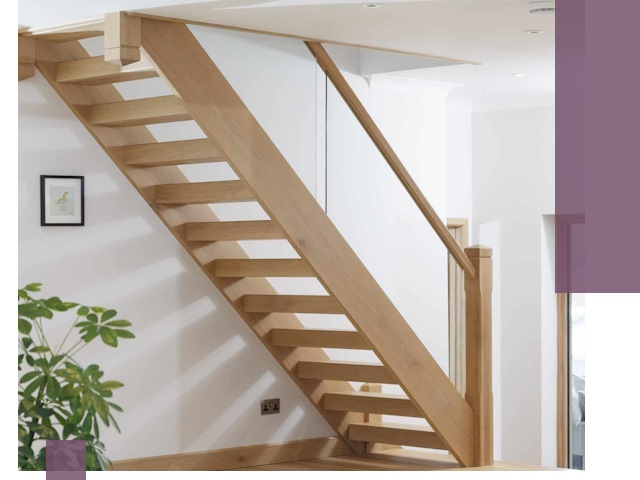 Изготовление деревянных лестниц под ключ в Ачинске для дома