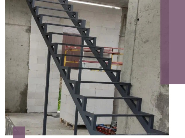 Демонтаж металлических лестниц в Ачинске быстро и безопасно