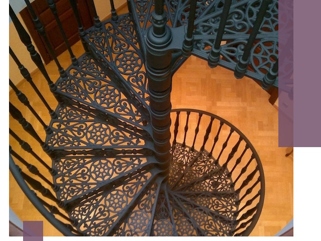 Винтовые лестницы под ключ в Ачинске: производство и монтаж