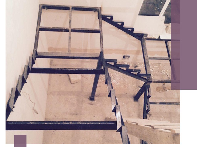 Монтаж лестниц на металлокаркасе в Ачинске быстро и качественно