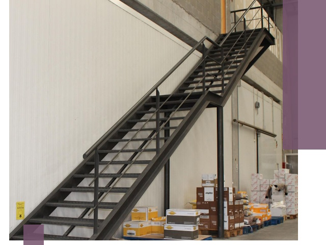 Лестницы для производства в Ачинске — изготовление и монтаж