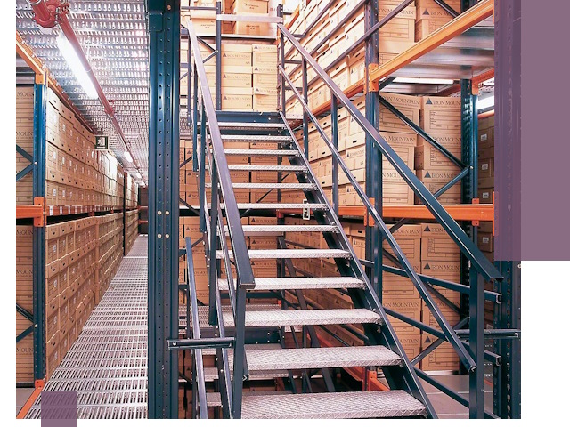 Лестницы складские прочные и безопасные под ключ в Ачинске