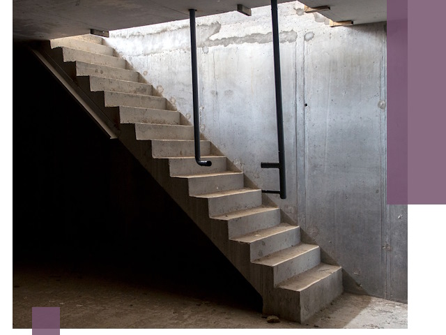 Изготовление и монтаж лестниц в подвале в Ачинске