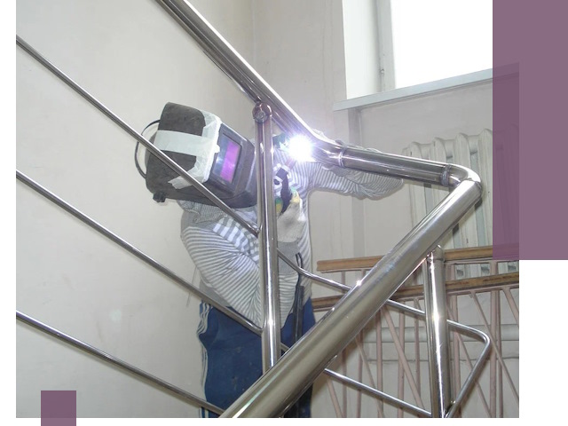 Монтаж перил и ограждений качественно в Ачинске