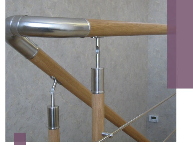 Комбинированные перила на заказ в Ачинске — монтаж и производство