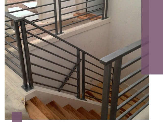 Изготовление поручней из металла и дерева в Ачинске